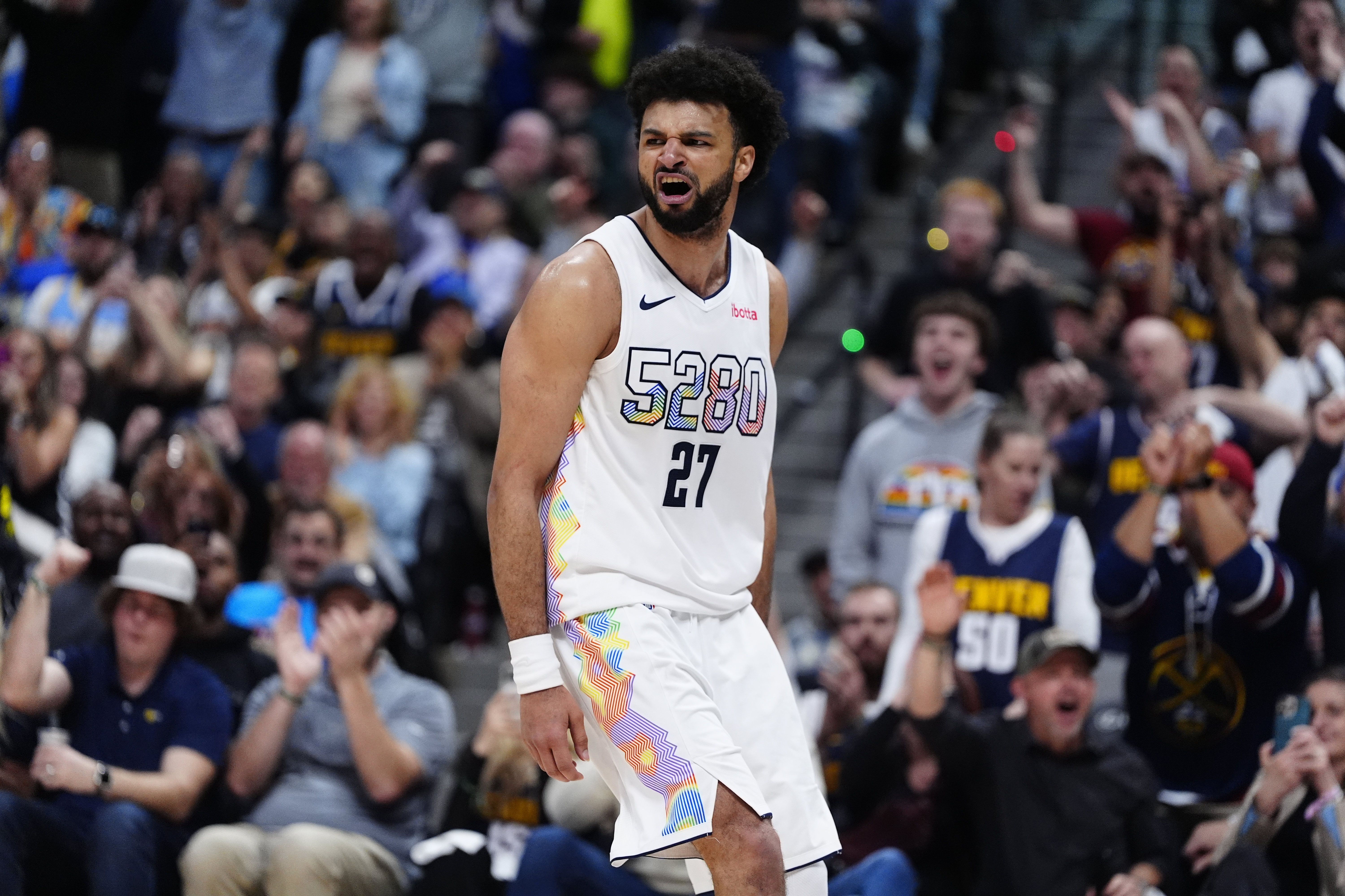 穆雷迎来三赛季出色发挥，日本队观众热烈欢呼！的简单介绍-九游APP